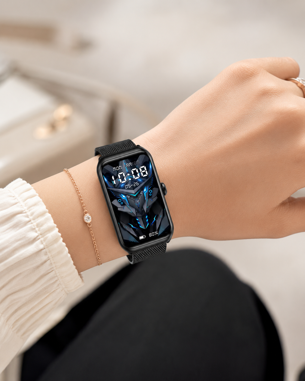montre connectées noir en maille pour femme